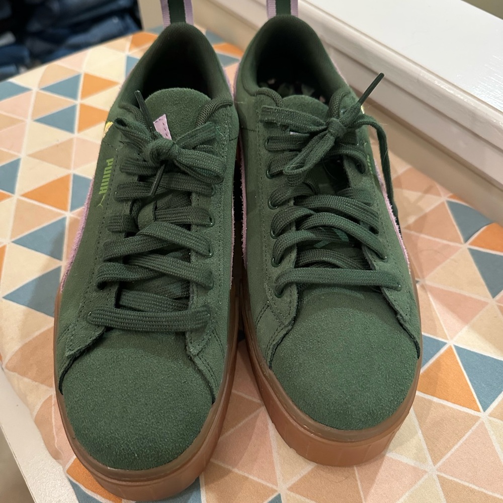Puma Green Suede Athletic Shoes